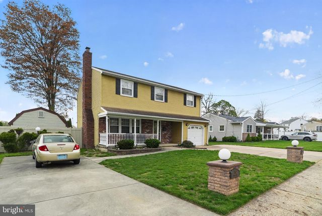 372 CUTLER AVE, Maple Shade, NJ 08052