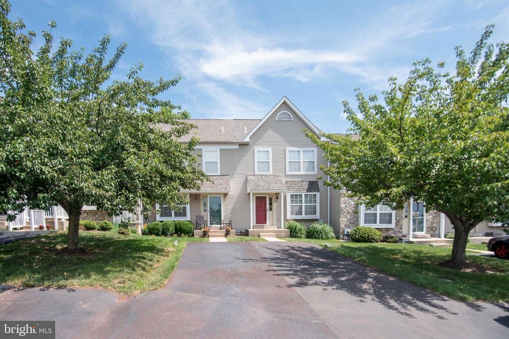 652 LONGWOOD RD, COLLEGEVILLE, PA 19426 — photo 2