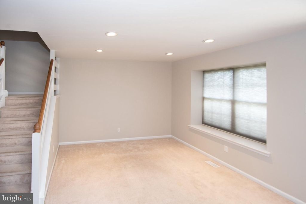 652 LONGWOOD RD, COLLEGEVILLE, PA 19426 — photo 4