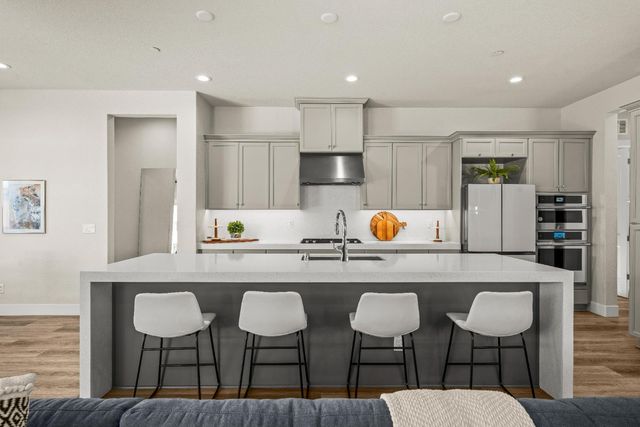 3524 Deer Park Dr, Folsom, CA 95630