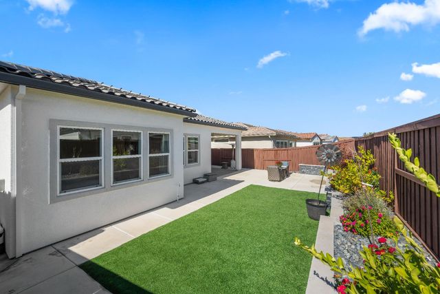 3524 Deer Park Dr, Folsom, CA 95630