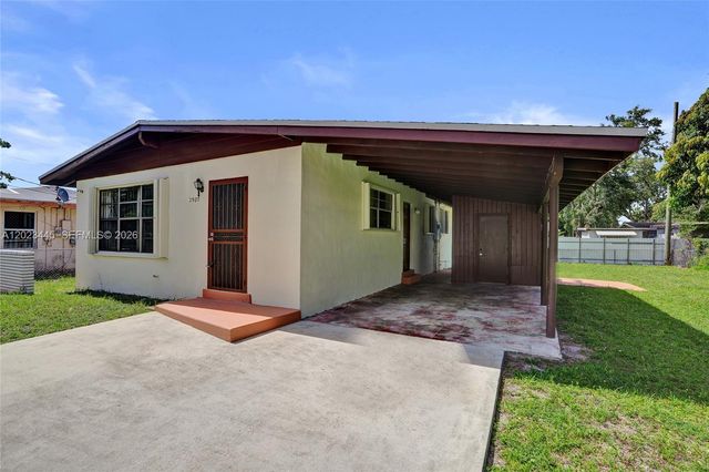 2980 NW 170th St, Miami Gardens, FL 33056