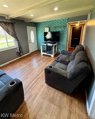 3614 Washington Street, Midland, MI 48642