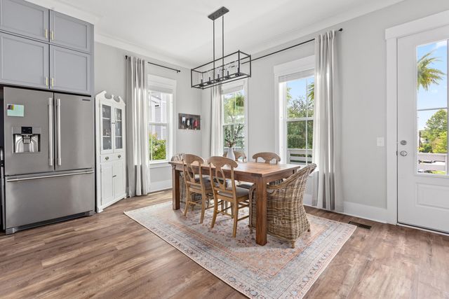 539 Cooper Village Lane, Mount Pleasant, SC 29464