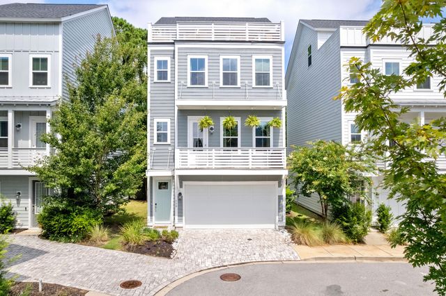 539 Cooper Village Lane, Mount Pleasant, SC 29464