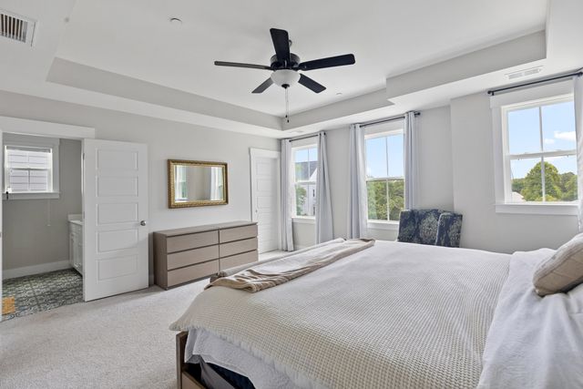 539 Cooper Village Lane, Mount Pleasant, SC 29464