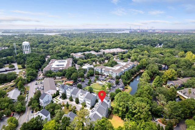 539 Cooper Village Lane, Mount Pleasant, SC 29464