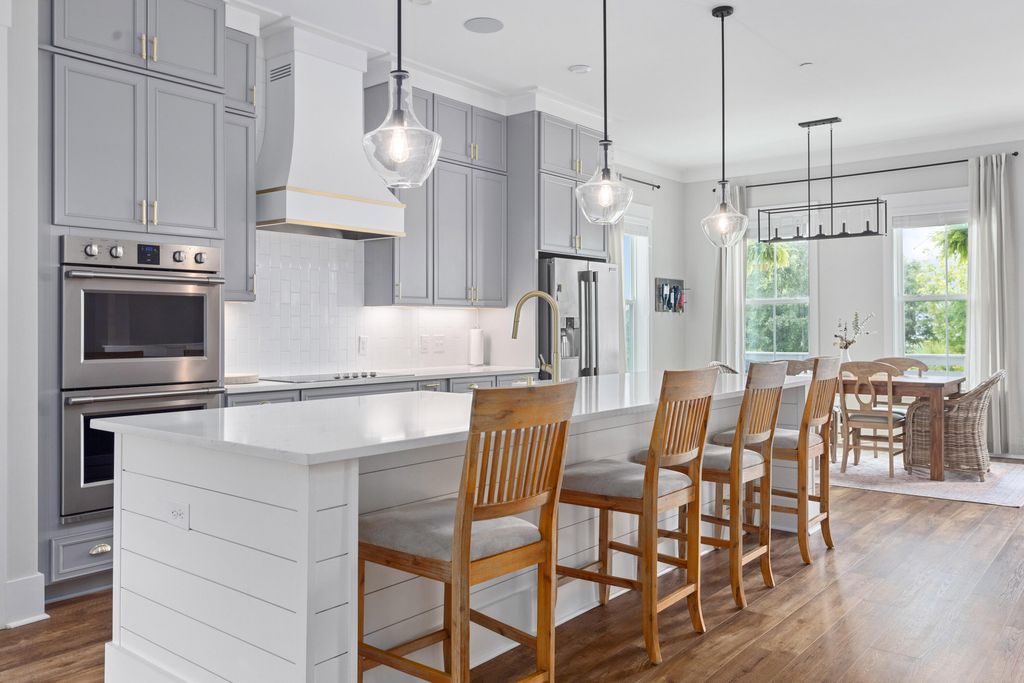 539 Cooper Village Lane, Mount Pleasant, SC 29464