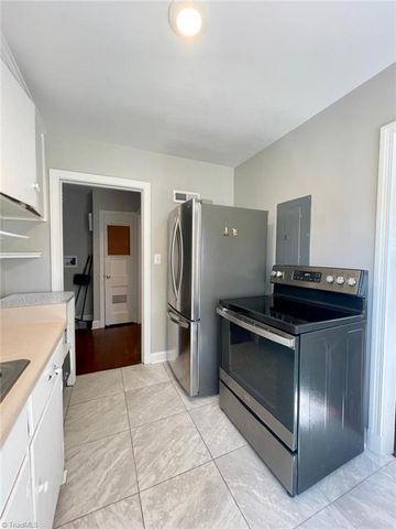 1311 Cardinal Place, Greensboro, NC 27408