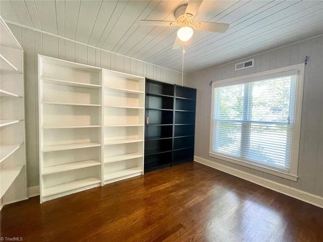 1311 Cardinal Place, Greensboro, NC 27408