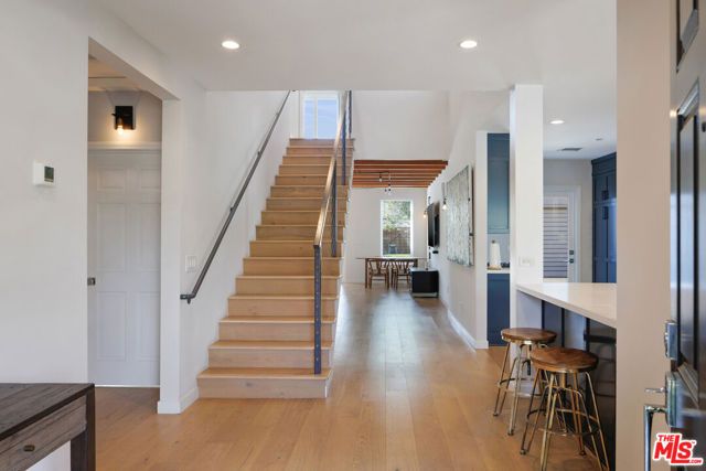 2264 23rd Street, Santa Monica, CA 90405
