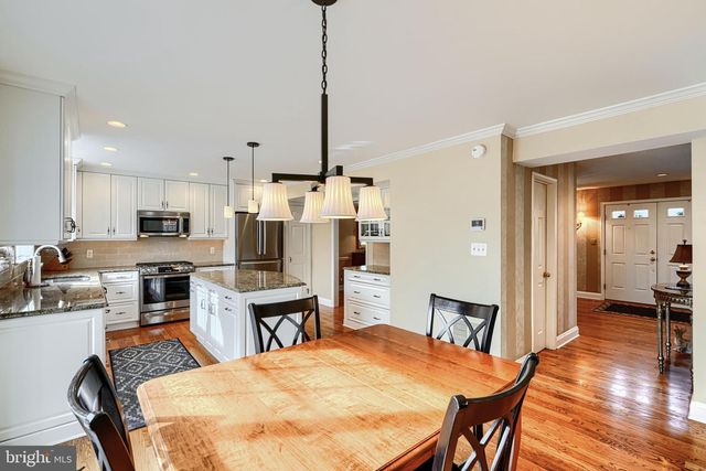 1 HUNTRESS CT, Lutherville Timonium, MD 21093