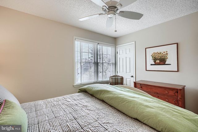 1 HUNTRESS CT, Lutherville Timonium, MD 21093