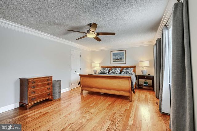 1 HUNTRESS CT, Lutherville Timonium, MD 21093