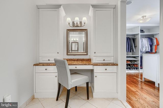 1 HUNTRESS CT, Lutherville Timonium, MD 21093