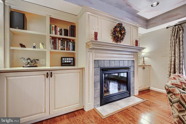 1 HUNTRESS CT, Lutherville Timonium, MD 21093