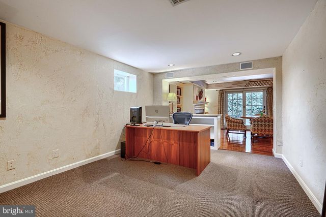 1 HUNTRESS CT, Lutherville Timonium, MD 21093