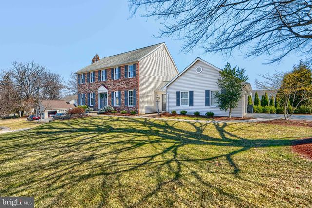 1 HUNTRESS CT, Lutherville Timonium, MD 21093