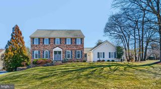 1 HUNTRESS CT, Lutherville Timonium, MD 21093