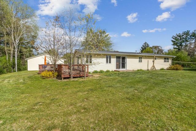 W5594 W Highway 23, Princeton, WI 54968