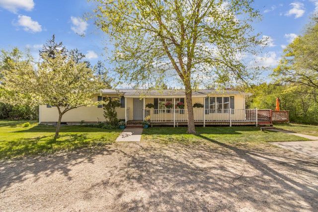W5594 W Highway 23, Princeton, WI 54968