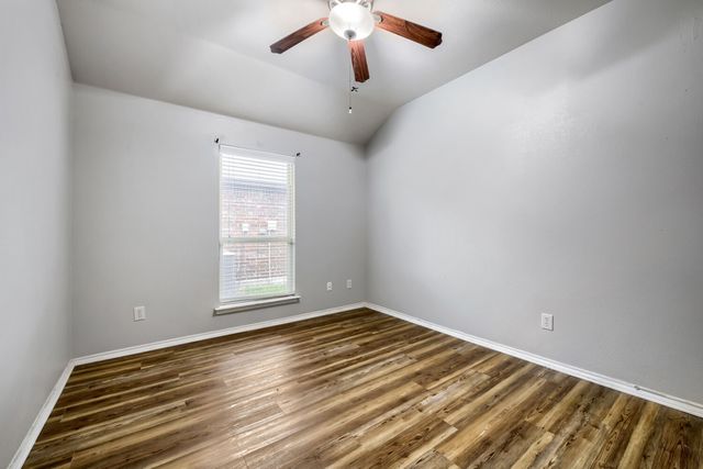 1513 Vermont Avenue, Lancaster, TX 75134