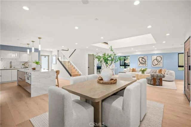 2843 Stoner, Los Angeles, CA 90064
