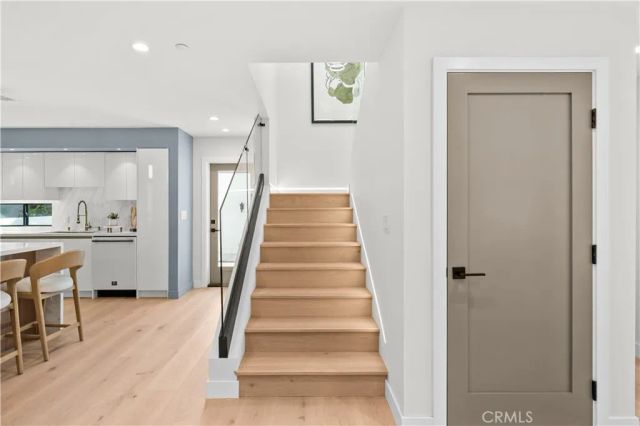 2843 Stoner, Los Angeles, CA 90064
