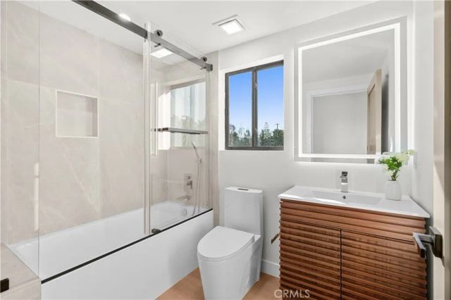2843 Stoner, Los Angeles, CA 90064