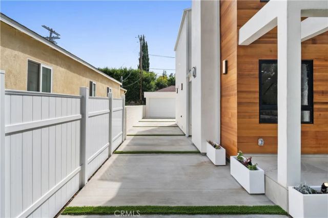 2843 Stoner, Los Angeles, CA 90064