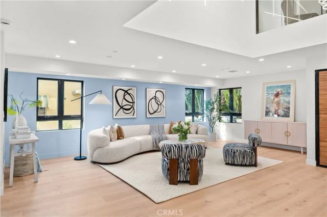 2843 Stoner, Los Angeles, CA 90064