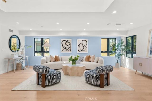 2843 Stoner, Los Angeles, CA 90064