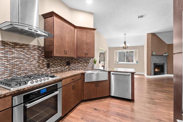 5010 Deer Point Drive, Spring, TX 77389