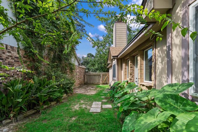 5010 Deer Point Drive, Spring, TX 77389