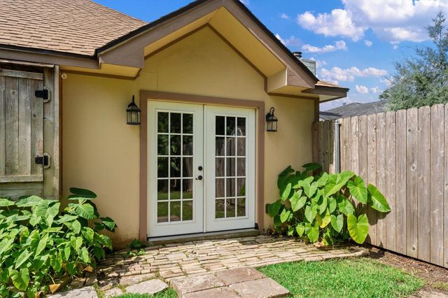 5010 Deer Point Drive, Spring, TX 77389
