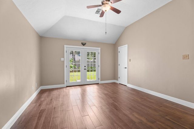 5010 Deer Point Drive, Spring, TX 77389