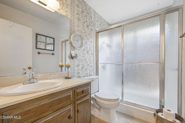 11 N Madrid Avenue, Thousand Oaks, CA 91320