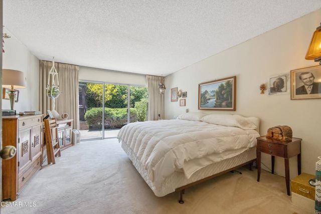 11 N Madrid Avenue, Thousand Oaks, CA 91320