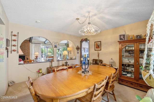 11 N Madrid Avenue, Thousand Oaks, CA 91320