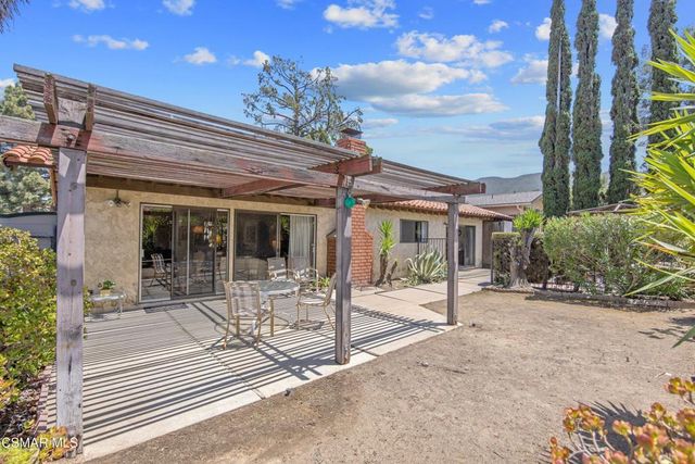11 N Madrid Avenue, Thousand Oaks, CA 91320