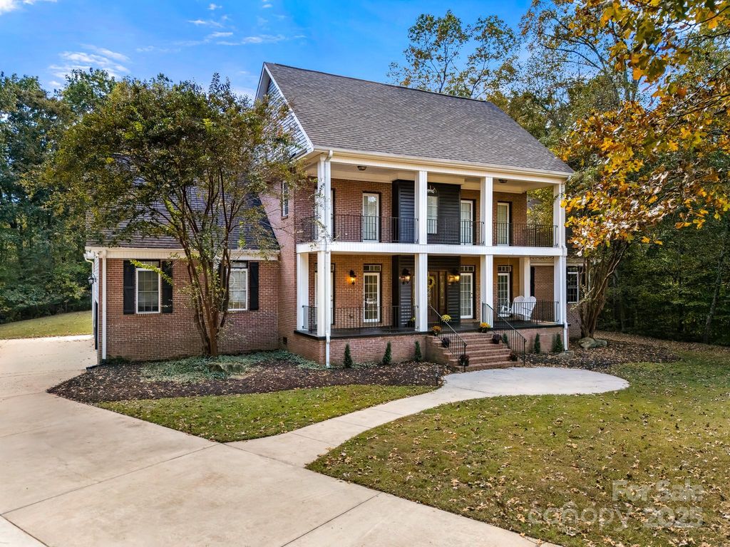 1713 Oak Park Court, Iron Station, NC 28080