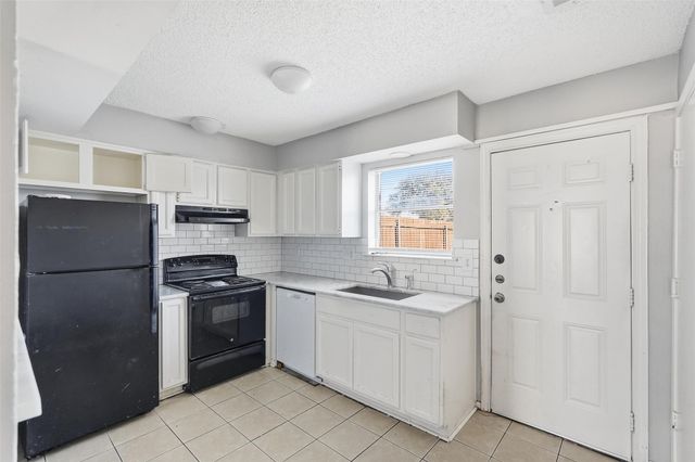 2701 Wimbledon Court A, Garland, TX 75041