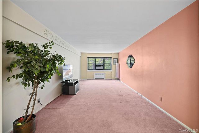51 White Oak Street 4D, New Rochelle, NY 10801