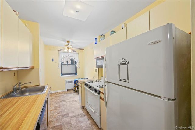 51 White Oak Street 4D, New Rochelle, NY 10801