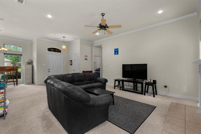 3507 Longmorn Ln, Longview, TX 75604