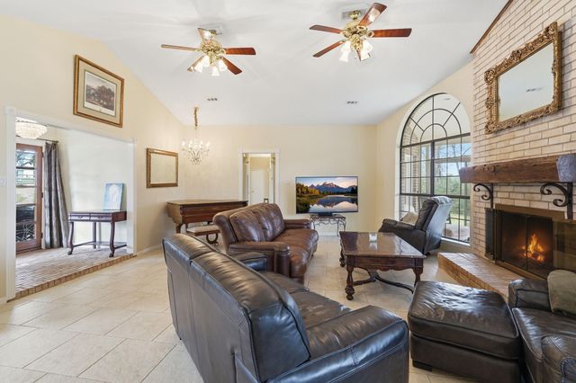 22973 Continental Quarters, Montgomery, TX 77316