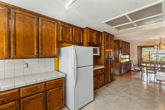 6764 Breakwater Way, Sacramento, CA 95831