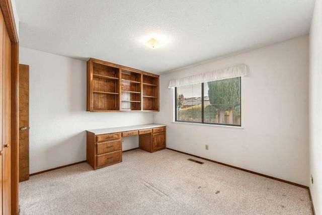 6764 Breakwater Way, Sacramento, CA 95831