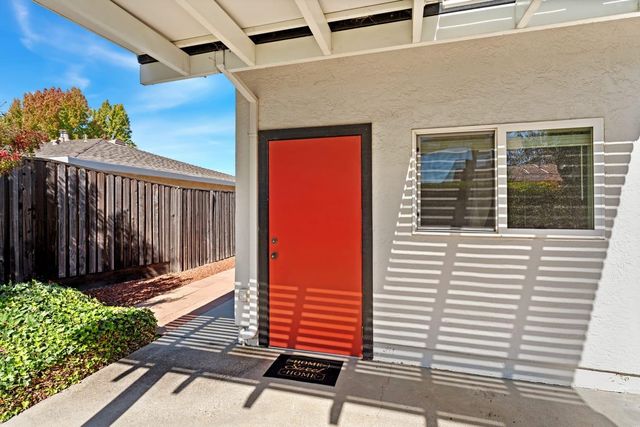 6764 Breakwater Way, Sacramento, CA 95831