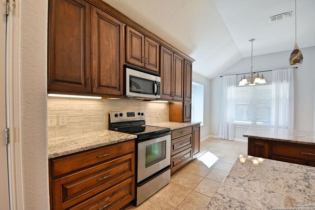 1257 NICKEL CRK, New Braunfels, TX 78130